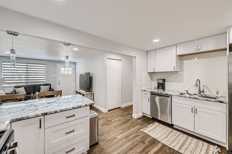 Furnished Finder property 567747_1 photo 9
