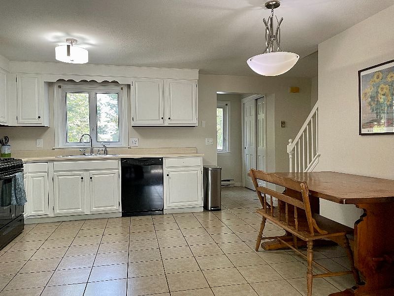 Ample counter space and brand new dishwasher