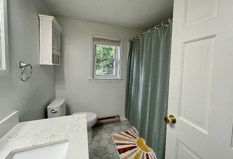 Decent-sized, clean and tidy bathroom