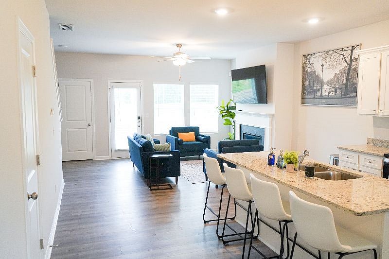 Furnished Finder property 567899_1 photo 11