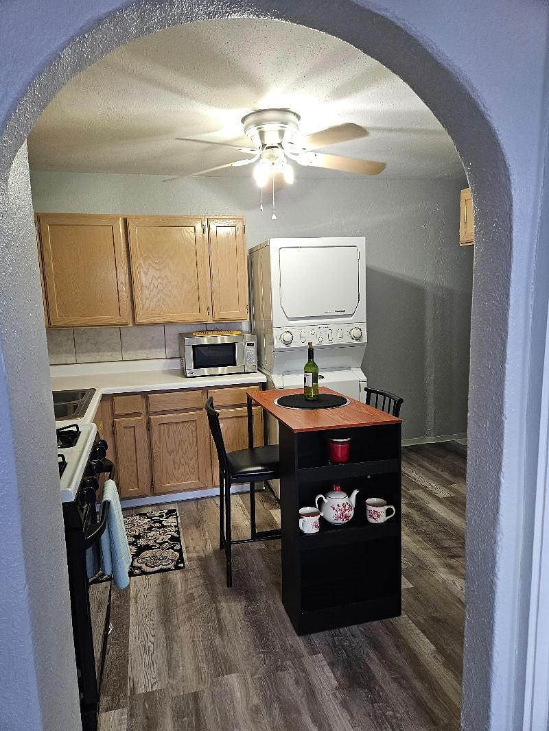 Furnished Finder property 567940_1 photo 1