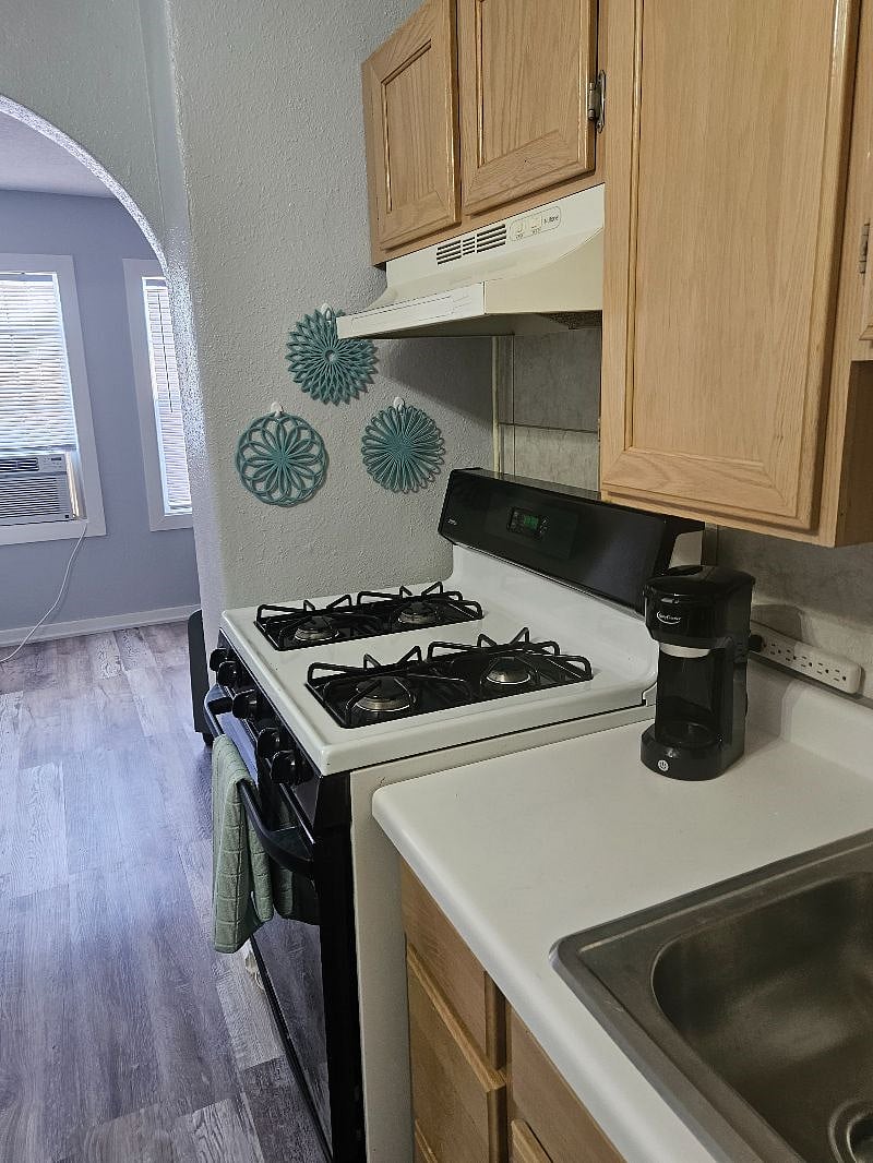 Furnished Finder property 567940_1 photo 3