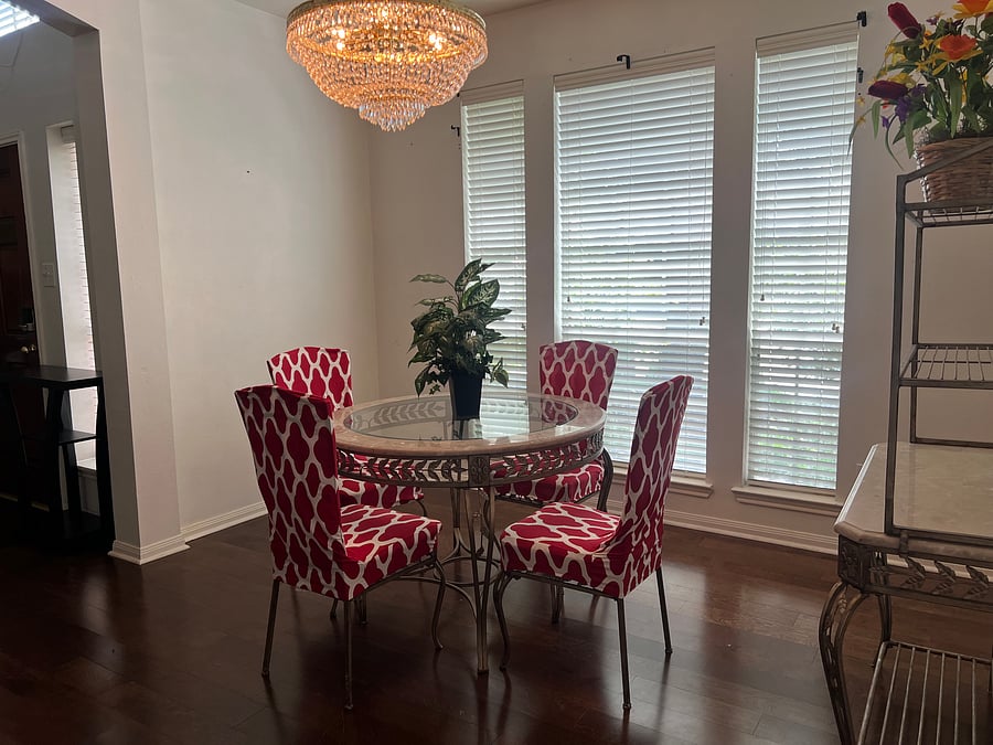 Formal Dining