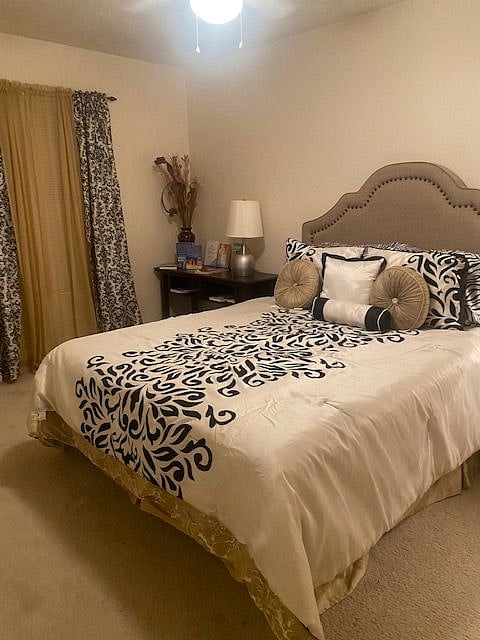 Upstairs Bedroom Queen