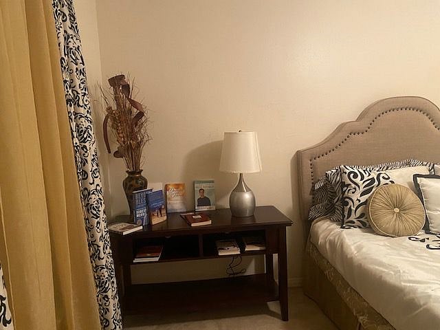 Upstairs Bedroom Queen