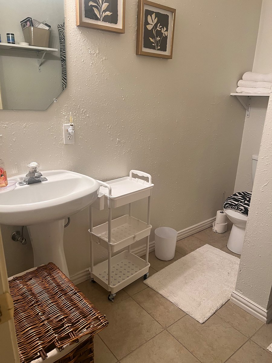 Guest Bathroom-