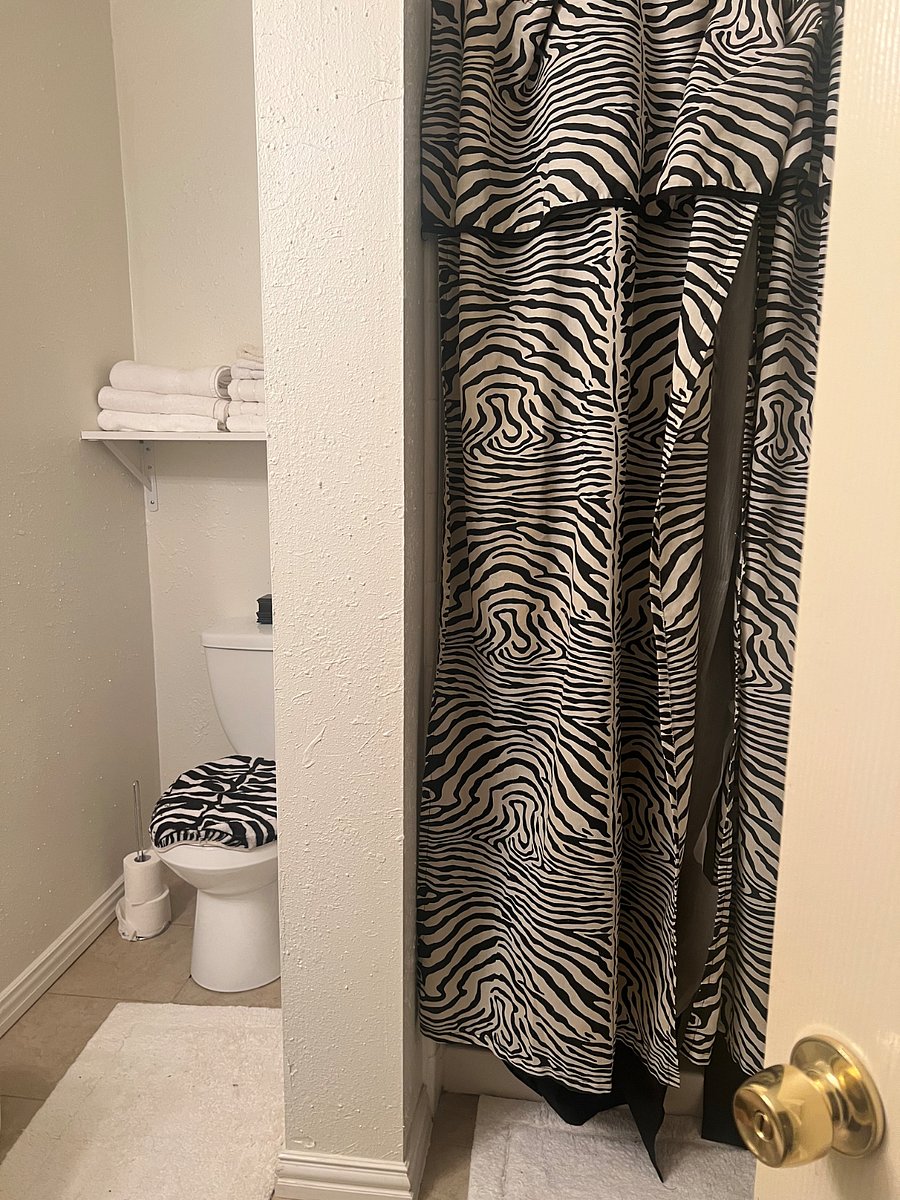 Quest Patio full bath