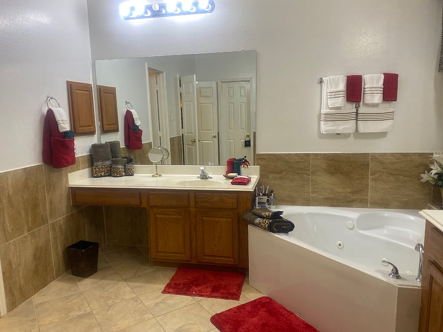 Master Bath
