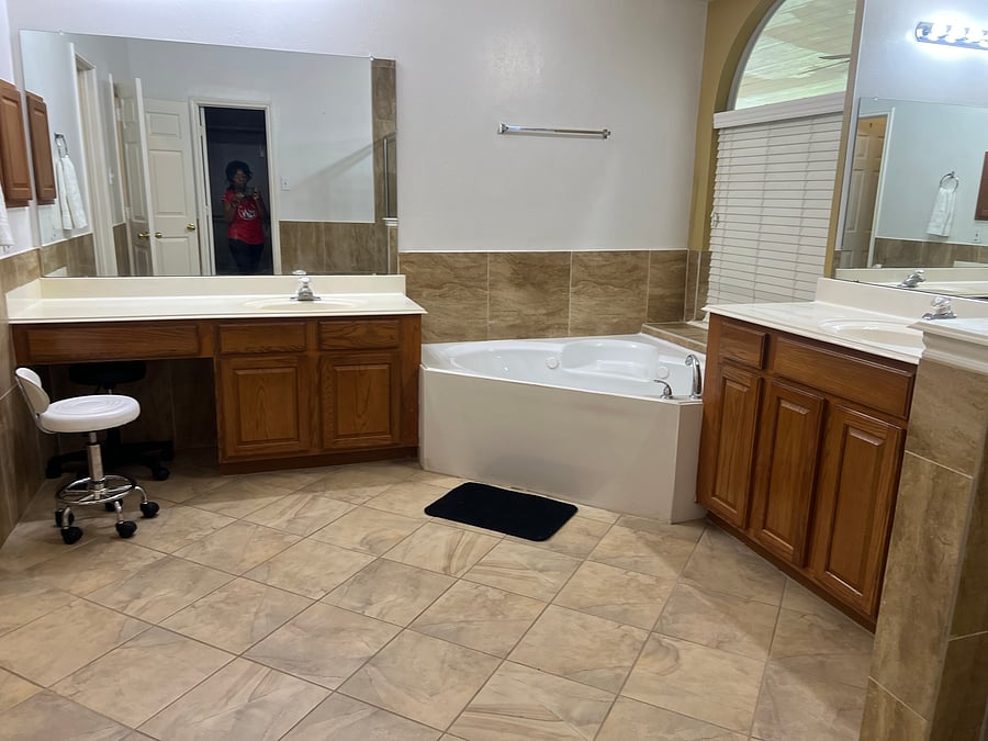 Master Bathroom 