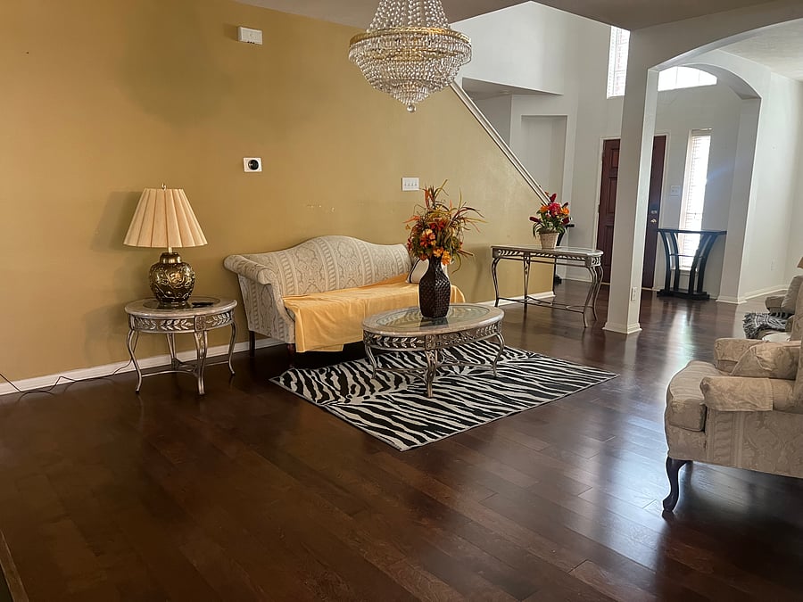 Family Formal Sitting Area
