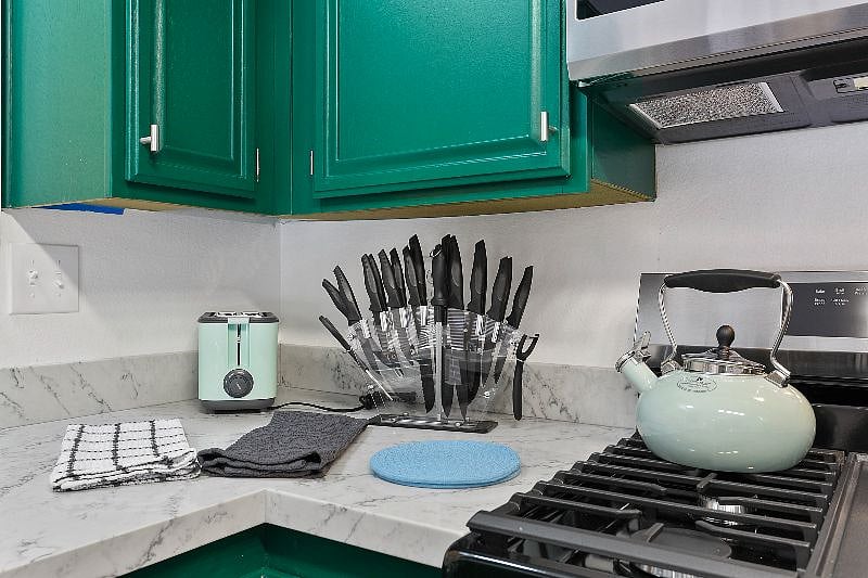 We tried to provide all kitchen necessities. If something is missing, let us know!