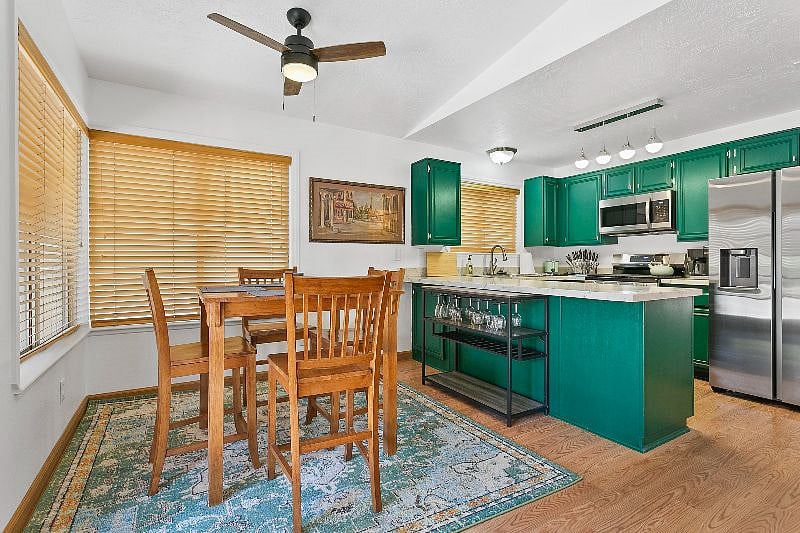 Furnished Finder property 567984_1 photo 14