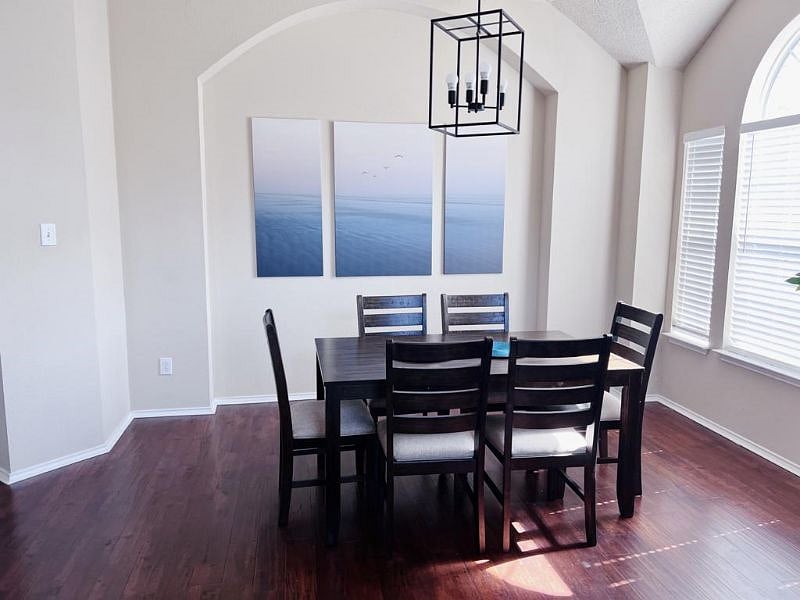 Furnished Finder property 568005_1 photo 7