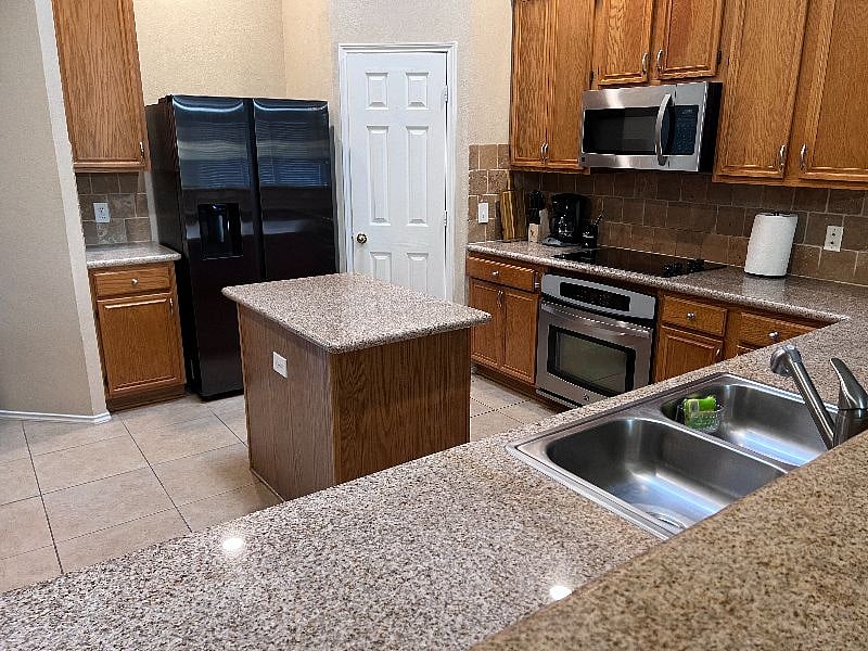 Furnished Finder property 568005_1 photo 10