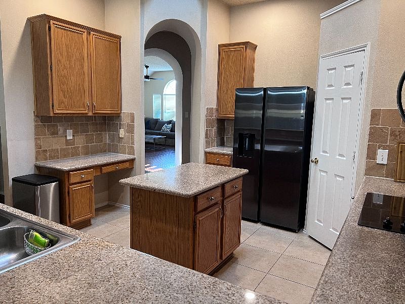 Furnished Finder property 568005_1 photo 11