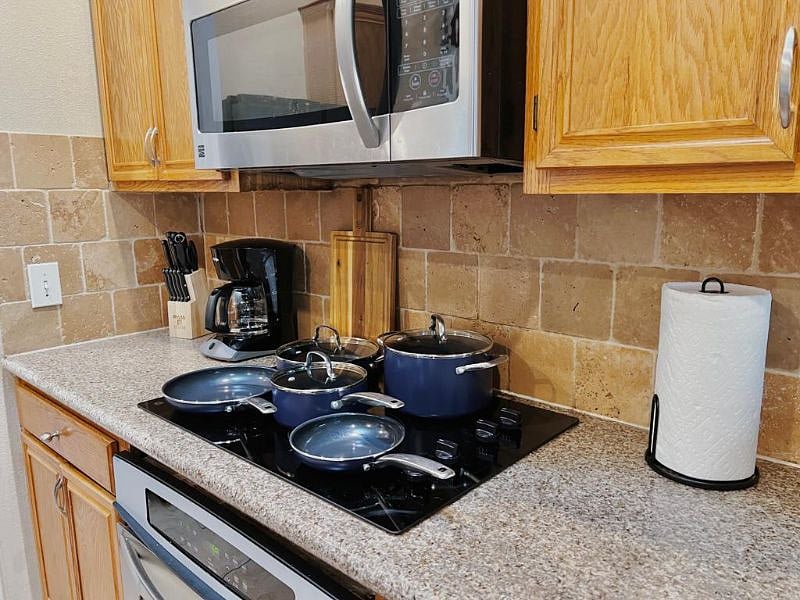 Furnished Finder property 568005_1 photo 21