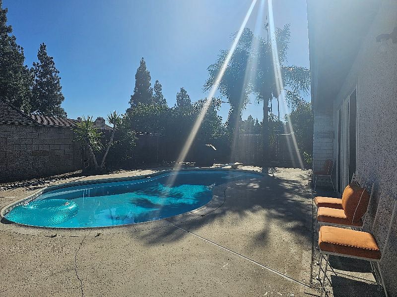 Furnished Finder property 568045_1 photo 9