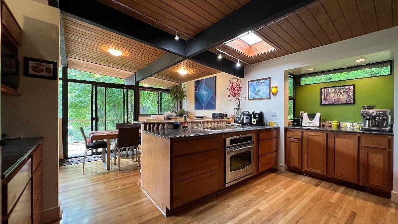 Open concept kitchen with all amenities