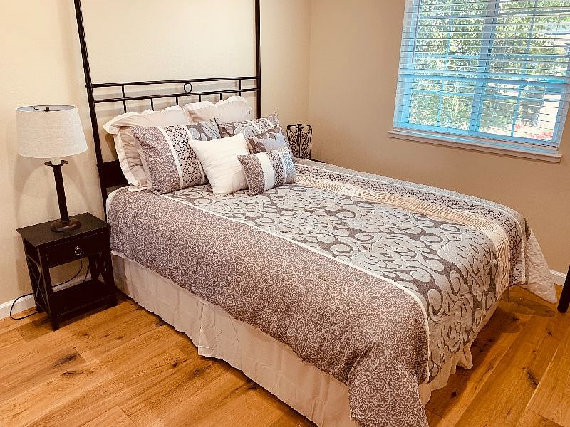 Furnished Finder property 568061_1 photo 4