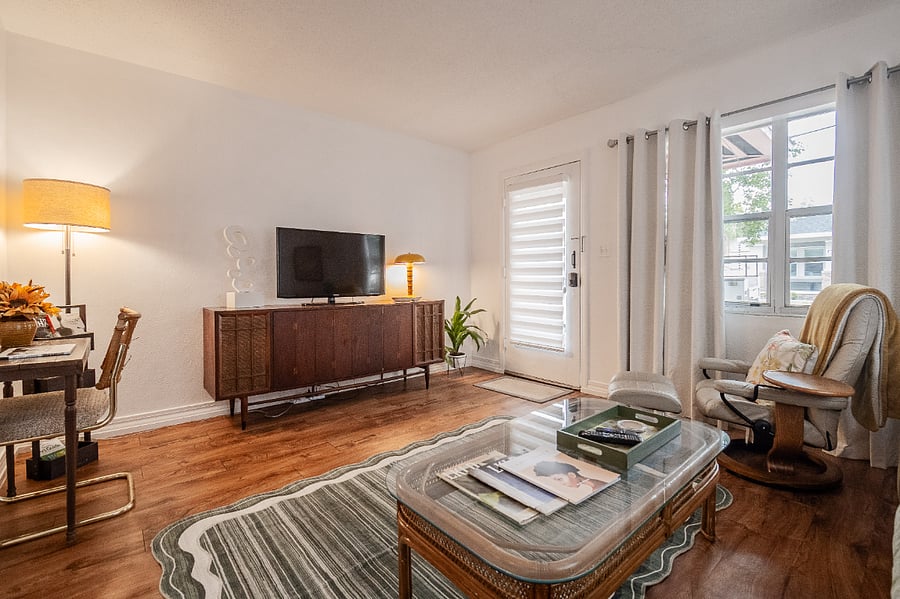 Furnished Finder property 568101_1 photo 20