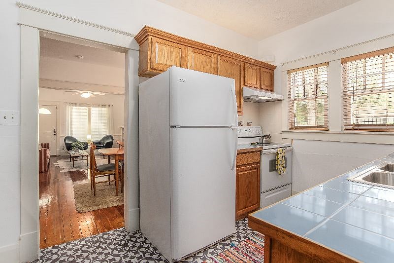 Furnished Finder property 568106_1 photo 14