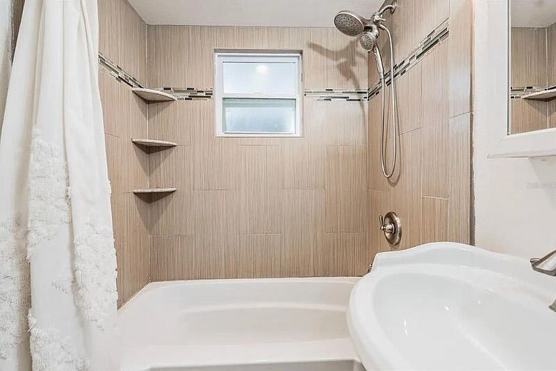 Furnished Finder property 568110_1 photo 5
