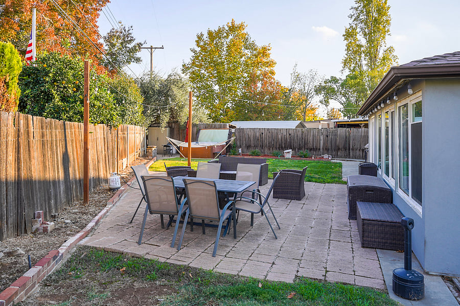 Furnished Finder property 568124_1 photo 17