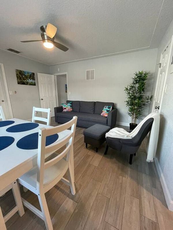 Furnished Finder property 568130_1 photo 6