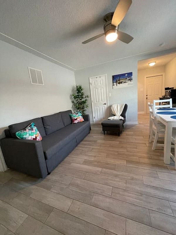 Furnished Finder property 568130_1 photo 8