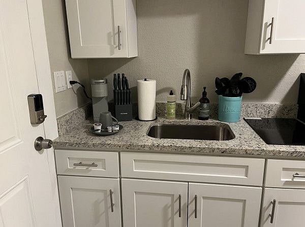 Furnished Finder property 568134_1 photo 5