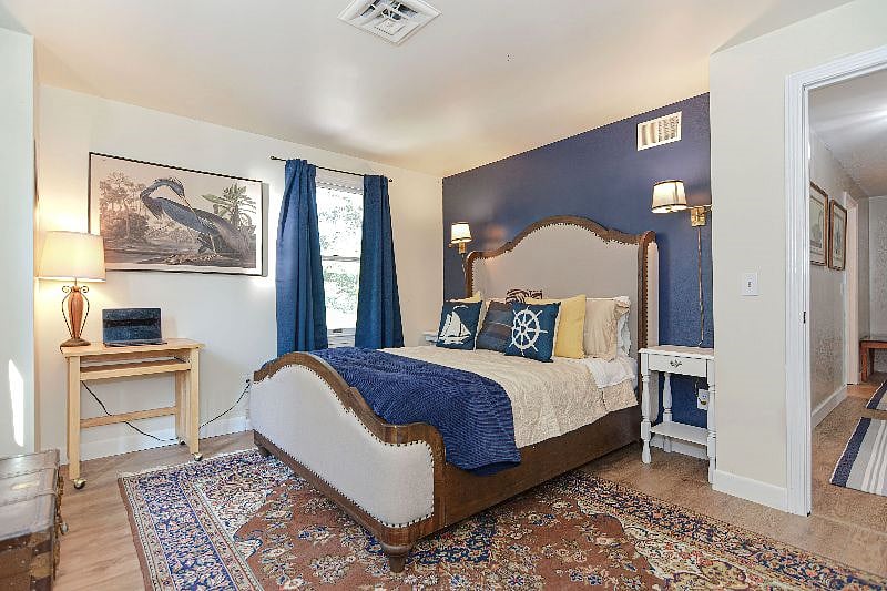 Queen Size Bed