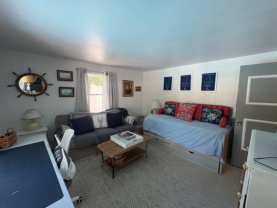 Lower Level Den/BR w Daybed