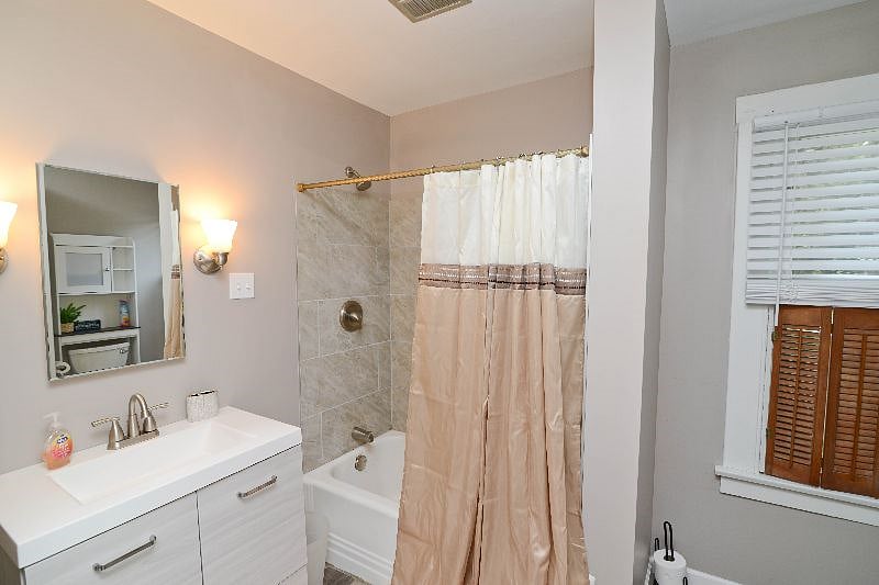 Furnished Finder property 568146_1 photo 12