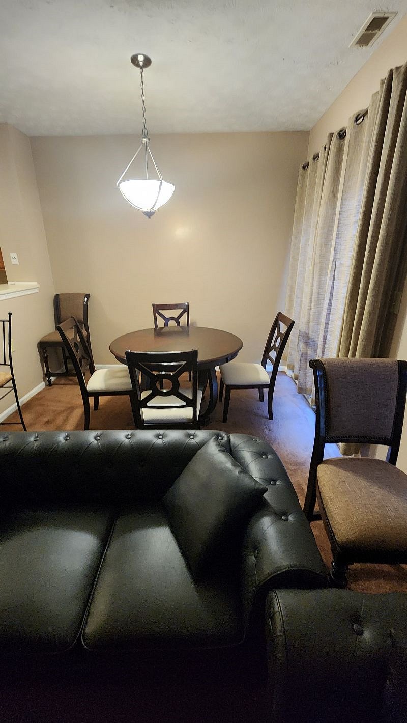Furnished Finder property 568200_1 photo 7