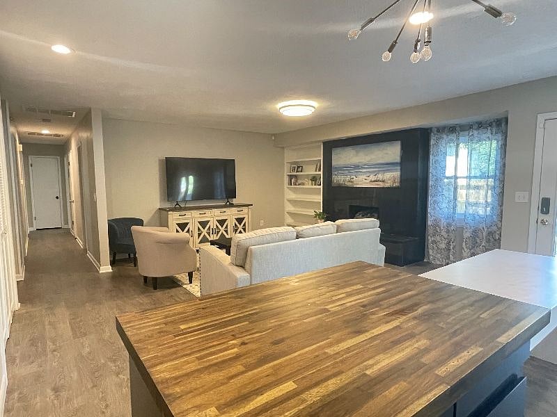 Furnished Finder property 568214_1 photo 6