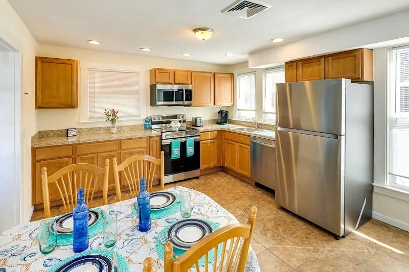 Furnished Finder property 568217_1 photo 16