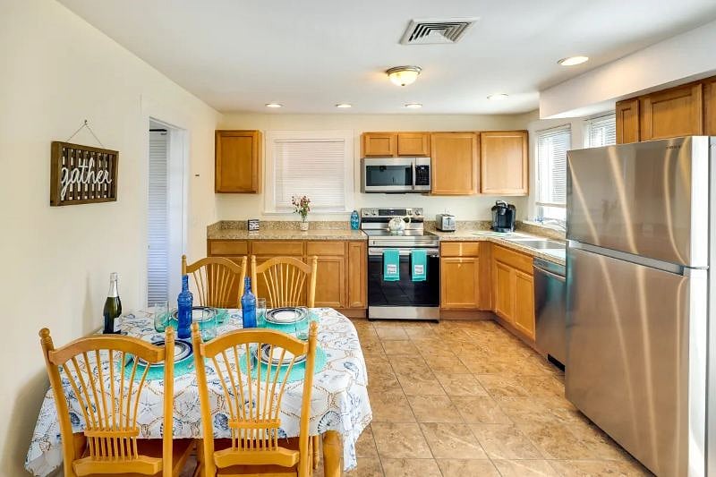 Furnished Finder property 568217_1 photo 17