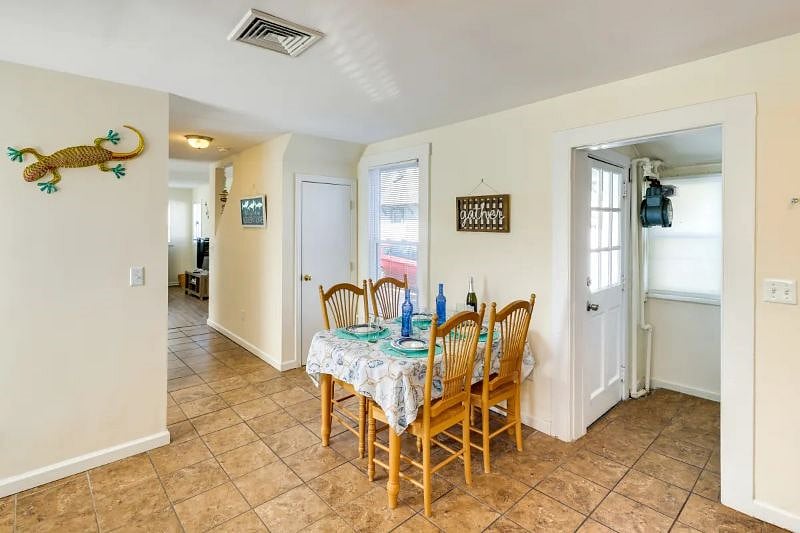 Furnished Finder property 568217_1 photo 18