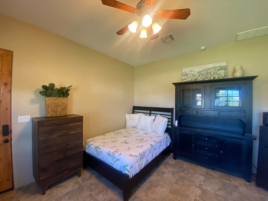 Furnished Finder property 568239_1 photo 8