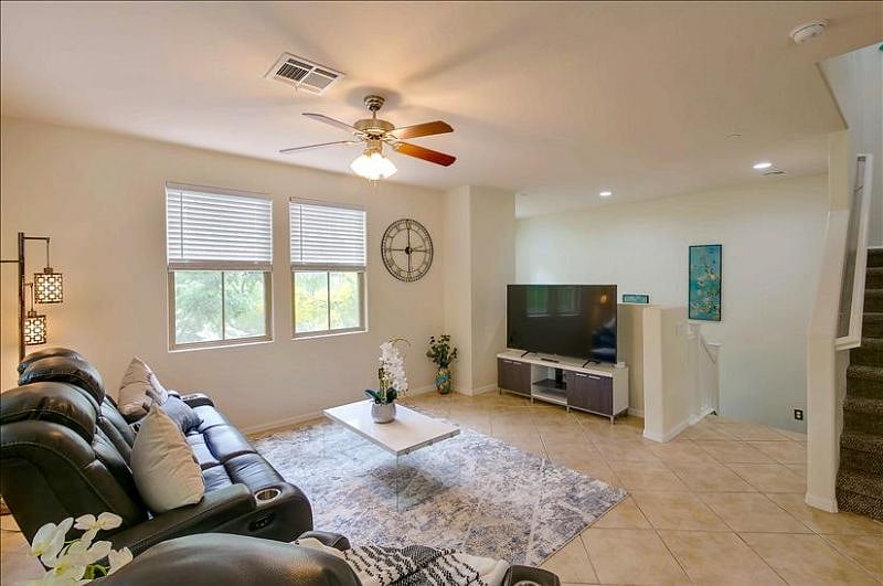 Furnished Finder property 568297_1 photo 8