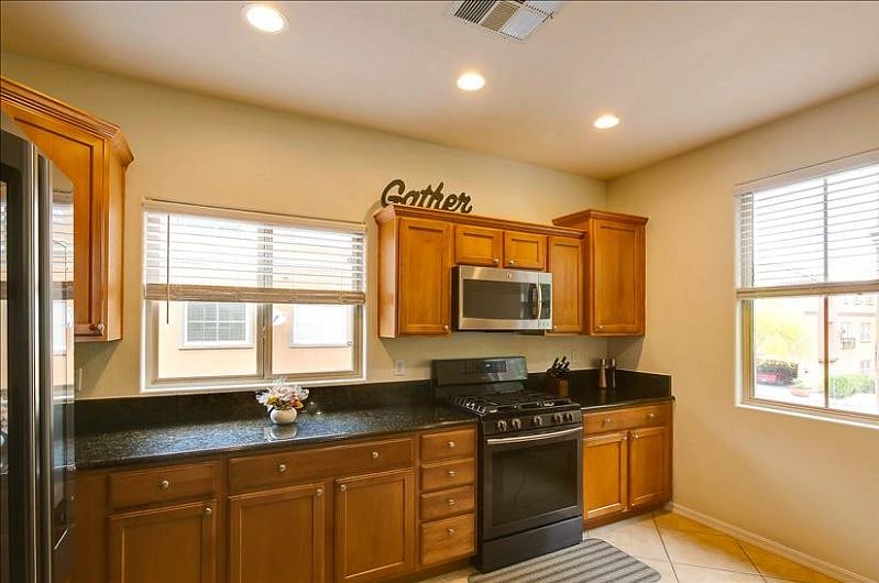 Furnished Finder property 568297_1 photo 3