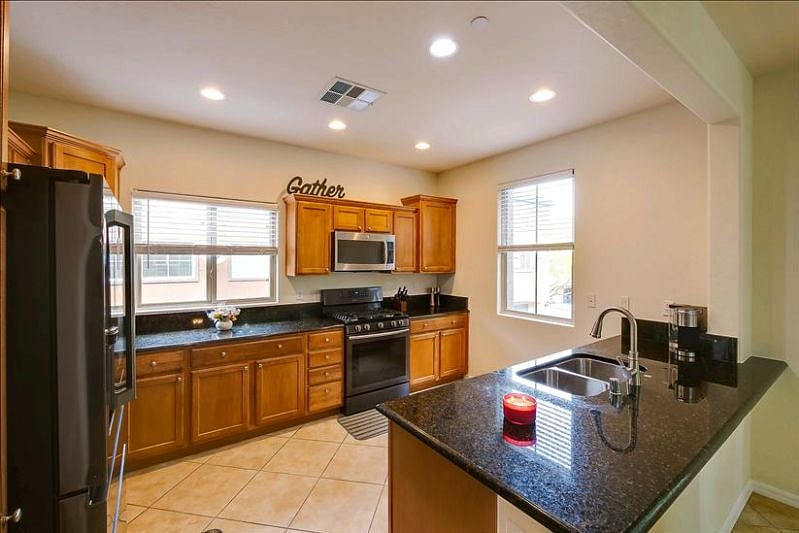 Furnished Finder property 568297_1 photo 4