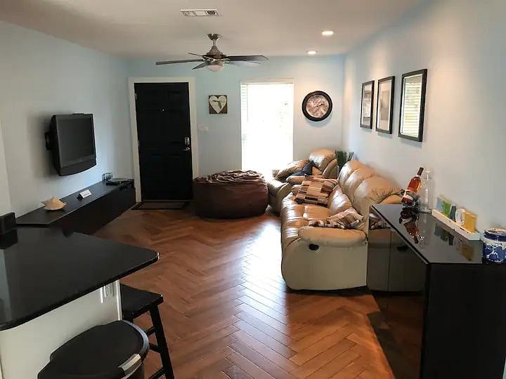 Furnished Finder property 568301_1 photo 3