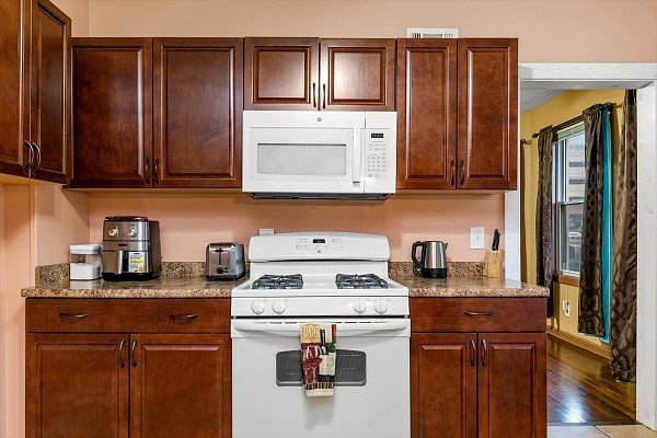 Furnished Finder property 568304_1 photo 17