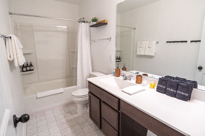 Furnished Finder property 568319_1 photo 4