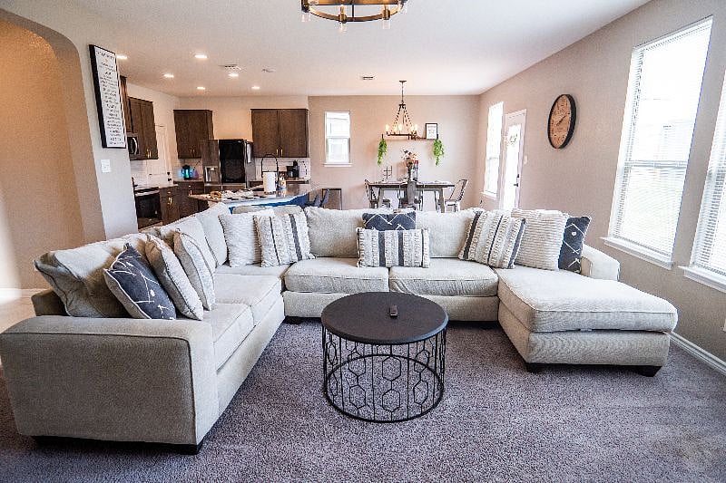 Furnished Finder property 568319_1 photo 9
