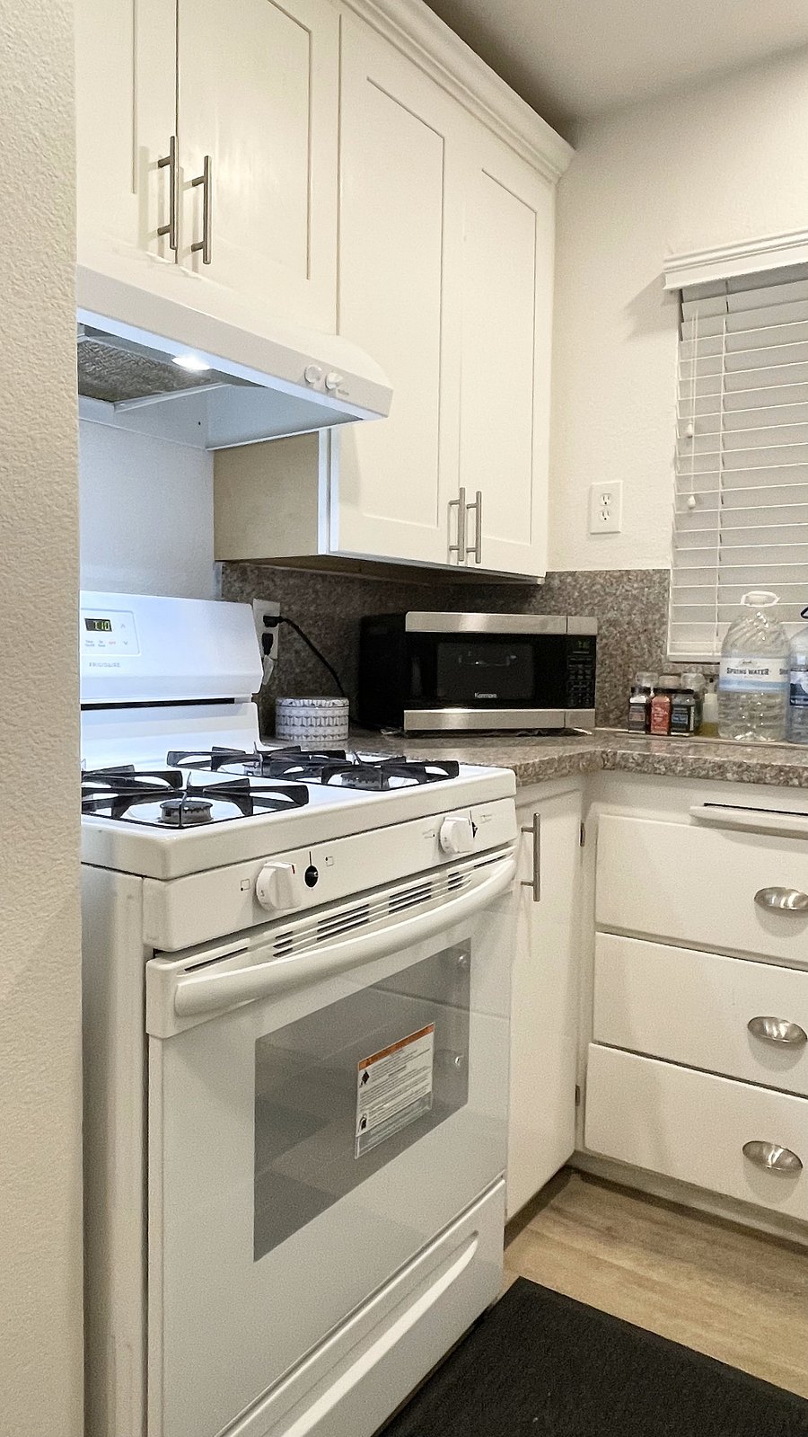 Furnished Finder property 568339_2 photo 16