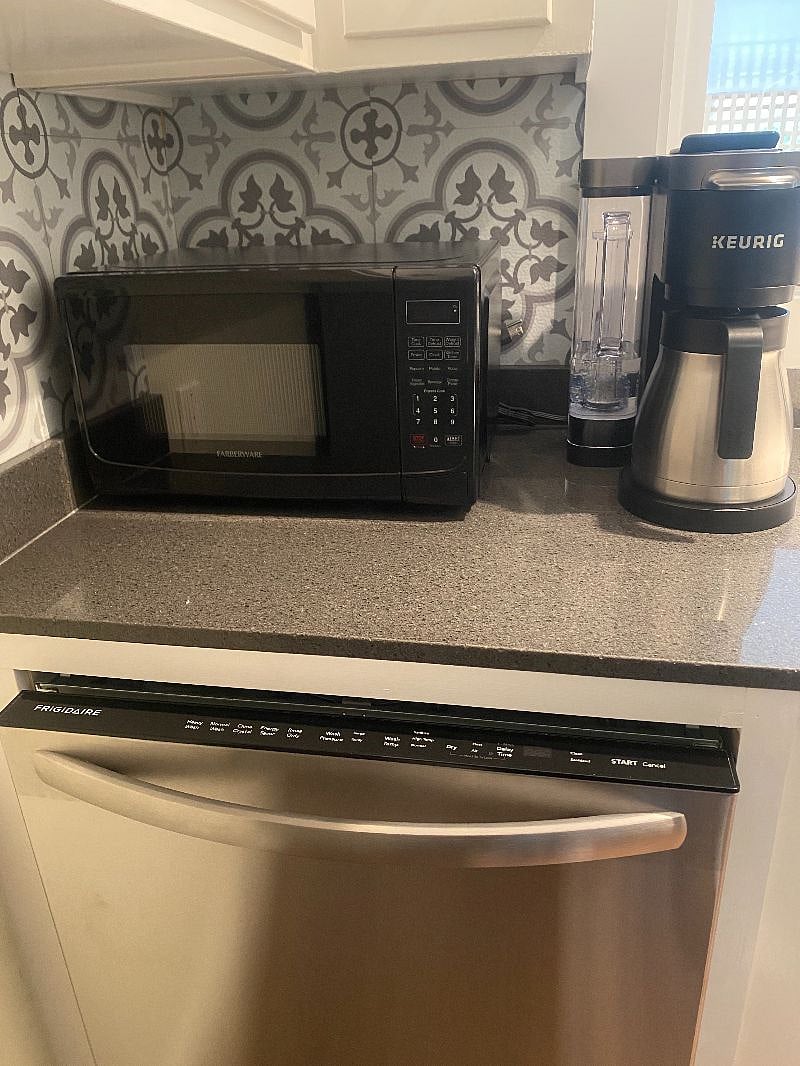 kitchen - microwave, coffee, dishwasher
