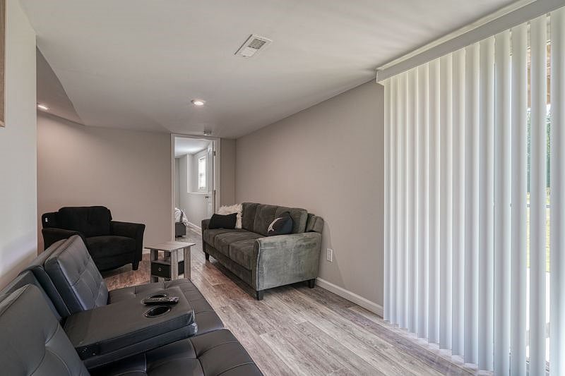 Furnished Finder property 568381_1 photo 12