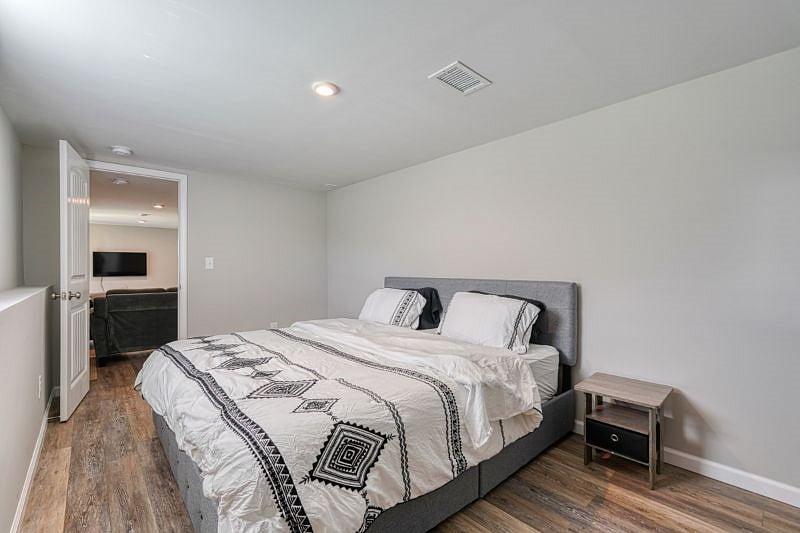 Furnished Finder property 568381_1 photo 7